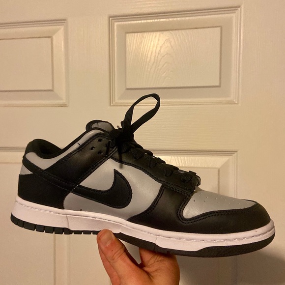 Nike Dunk low- Midnight Navy/ Gray (Georgetown) - Picture 14 of 16